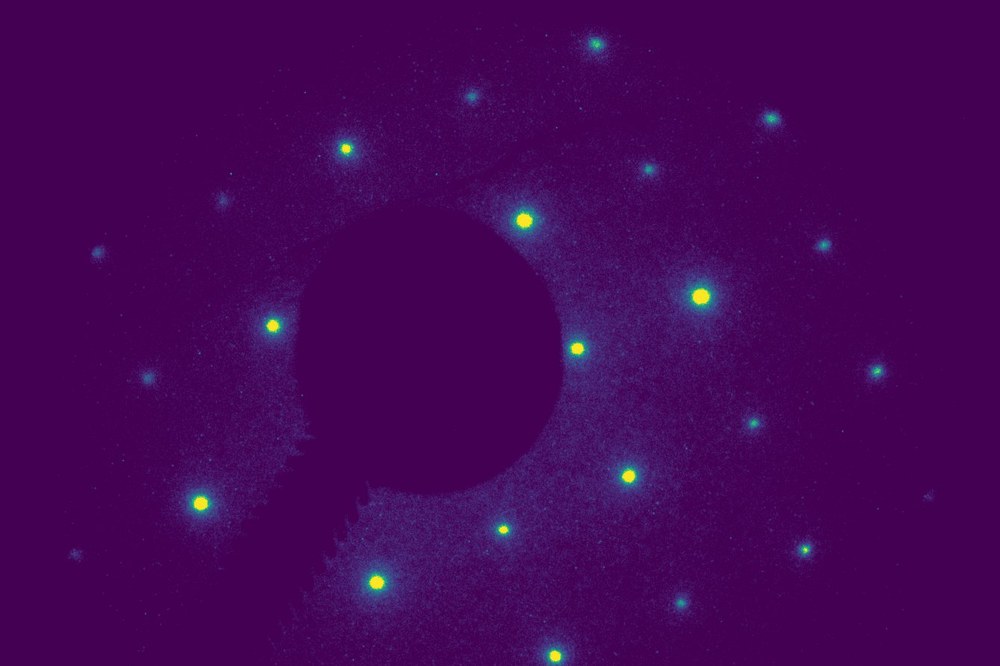 Ultrafast electron diffraction